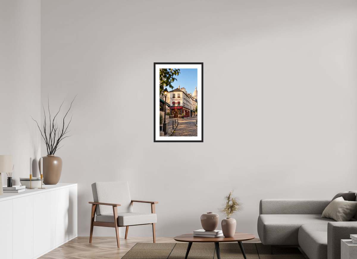 45 x 80 cm, Fineartprint im Rahmen - schwarz Le Consulat – A Moment in Montmartre