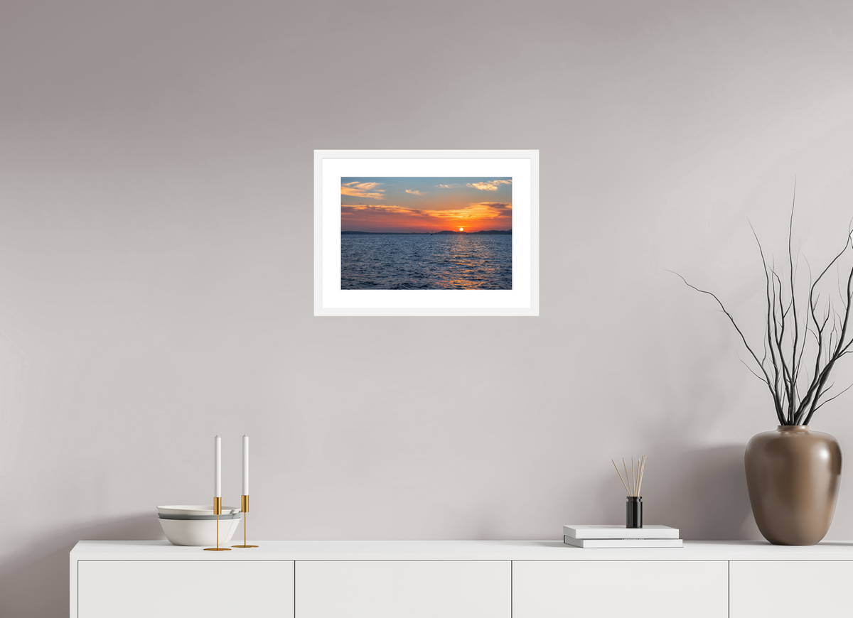 45 x 30 cm, Fineartprint im Rahmen - weiß Mediterranean Afterglow – Mallorca