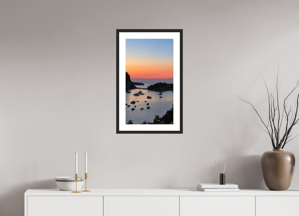 36 x 64 cm, Fineartprint im Rahmen - schwarz Twilight Haven