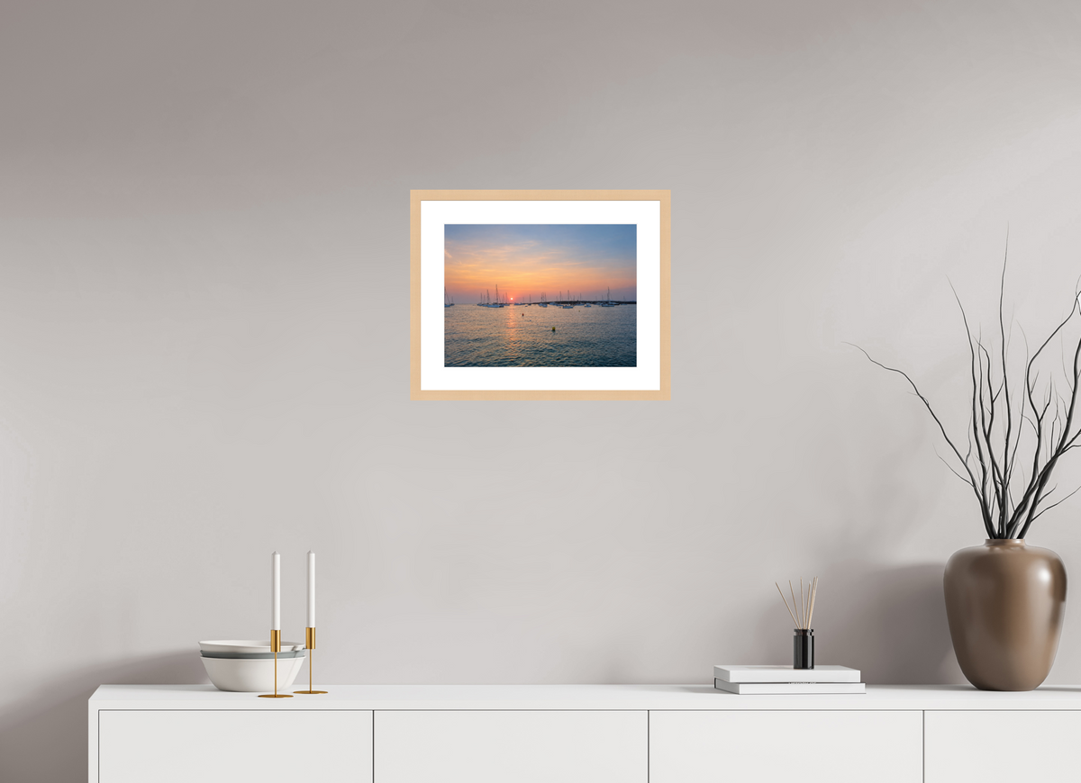 40 x 30 cm, Fineartprint im Rahmen - natur Anchored in Light