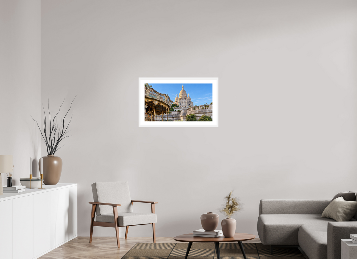 80 x 45 cm, Fineartprint im Rahmen - weiß Montmartre Carousel – Sacré-Cœur, Paris