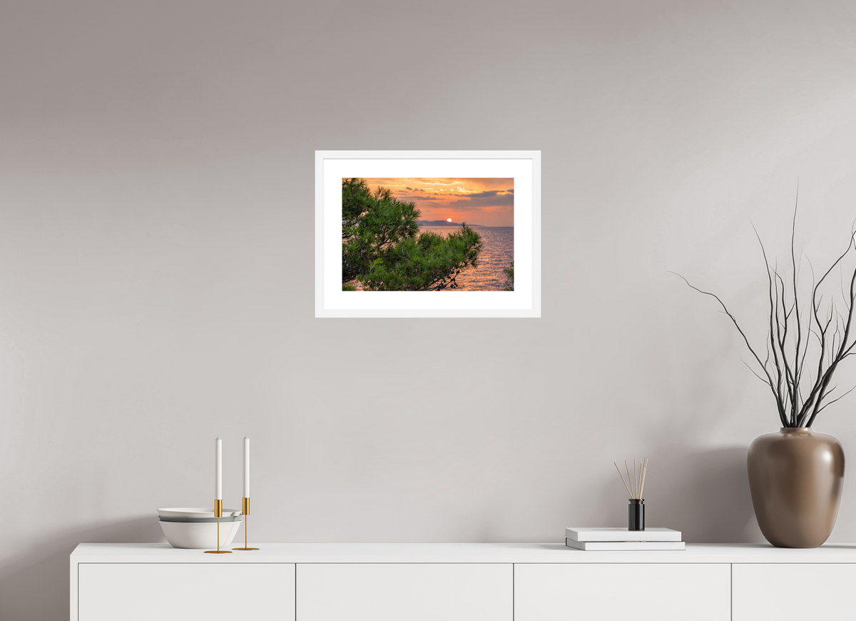 45 x 30 cm, Fineartprint im Rahmen - weiß Pines in the Last Light