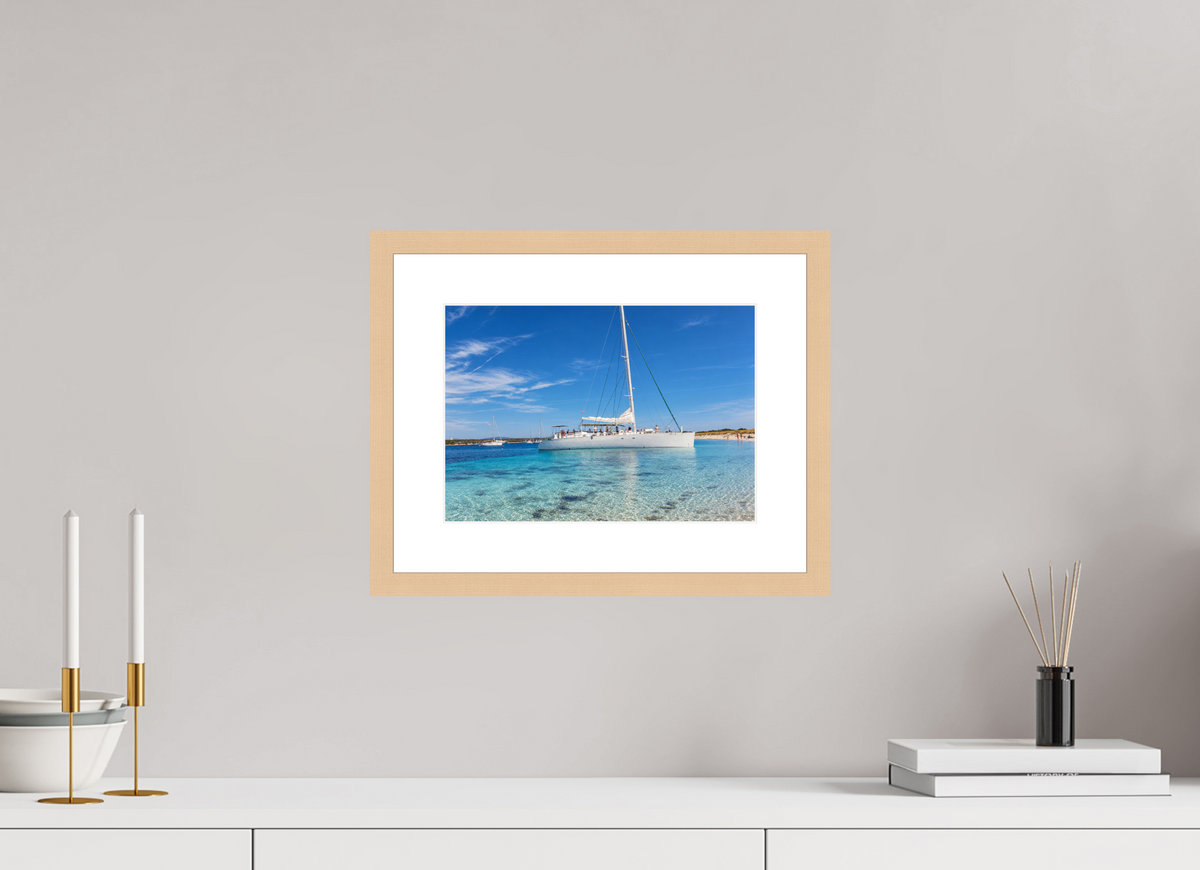 DIN A4 (29,7 x 21 cm), Fineartprint im Rahmen - natur Azure Serenity – Sailboat on Turquoise Waters