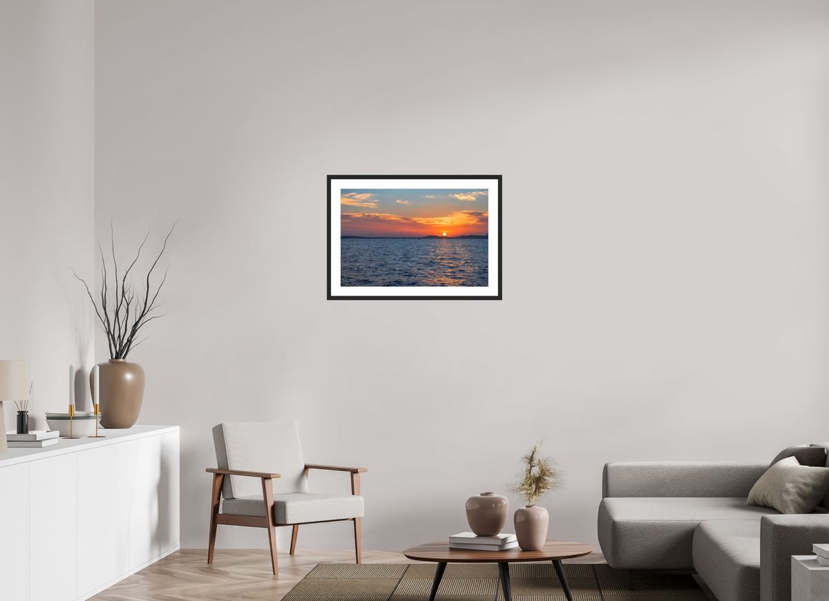 75 x 50 cm, Fineartprint im Rahmen schwarz Mediterranean Afterglow – Mallorca