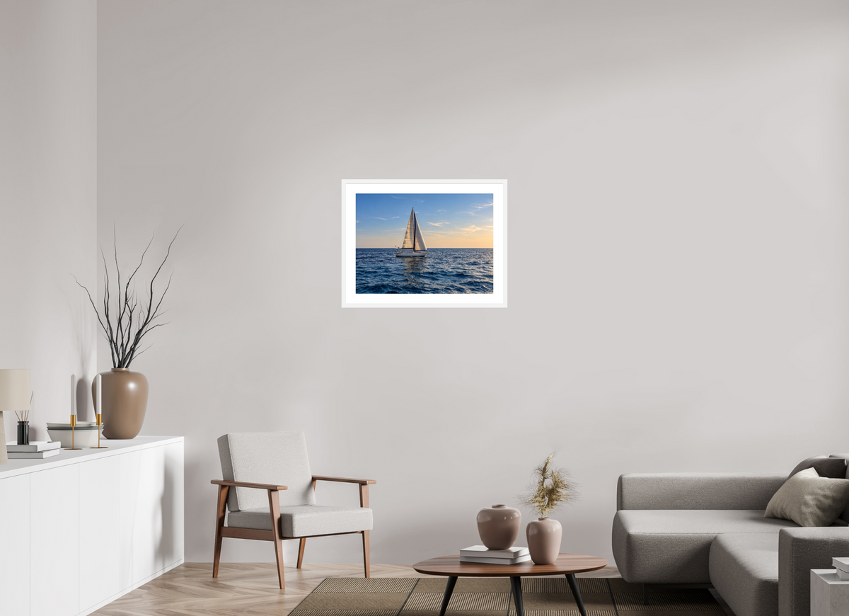 68,3 x 50 cm, Fineartprint im Rahmen - weiß Sailing into Gold – Mallorca