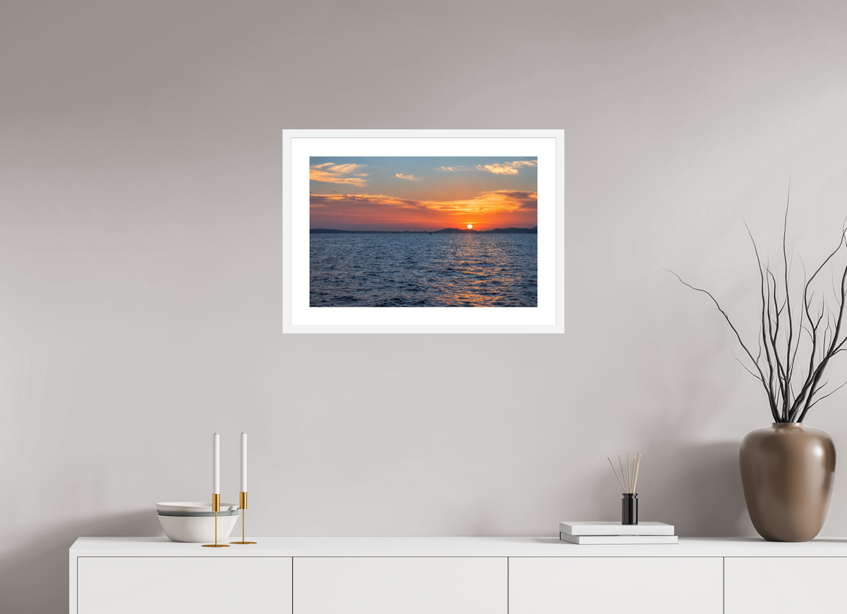 60 x 40 cm, Fineartprint im Rahmen - weiß Mediterranean Afterglow – Mallorca