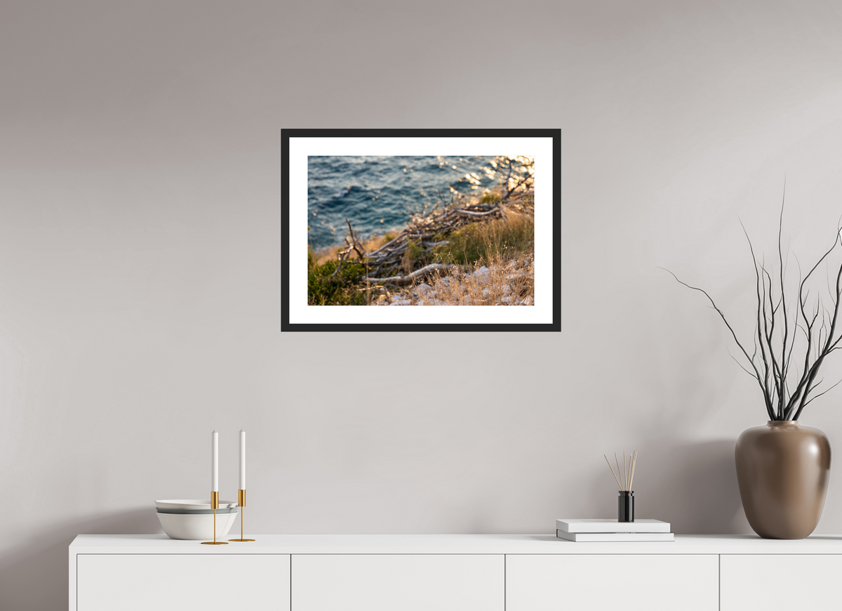 60 x 40 cm, Fineartprint im Rahmen - schwarz Coastal Whispers