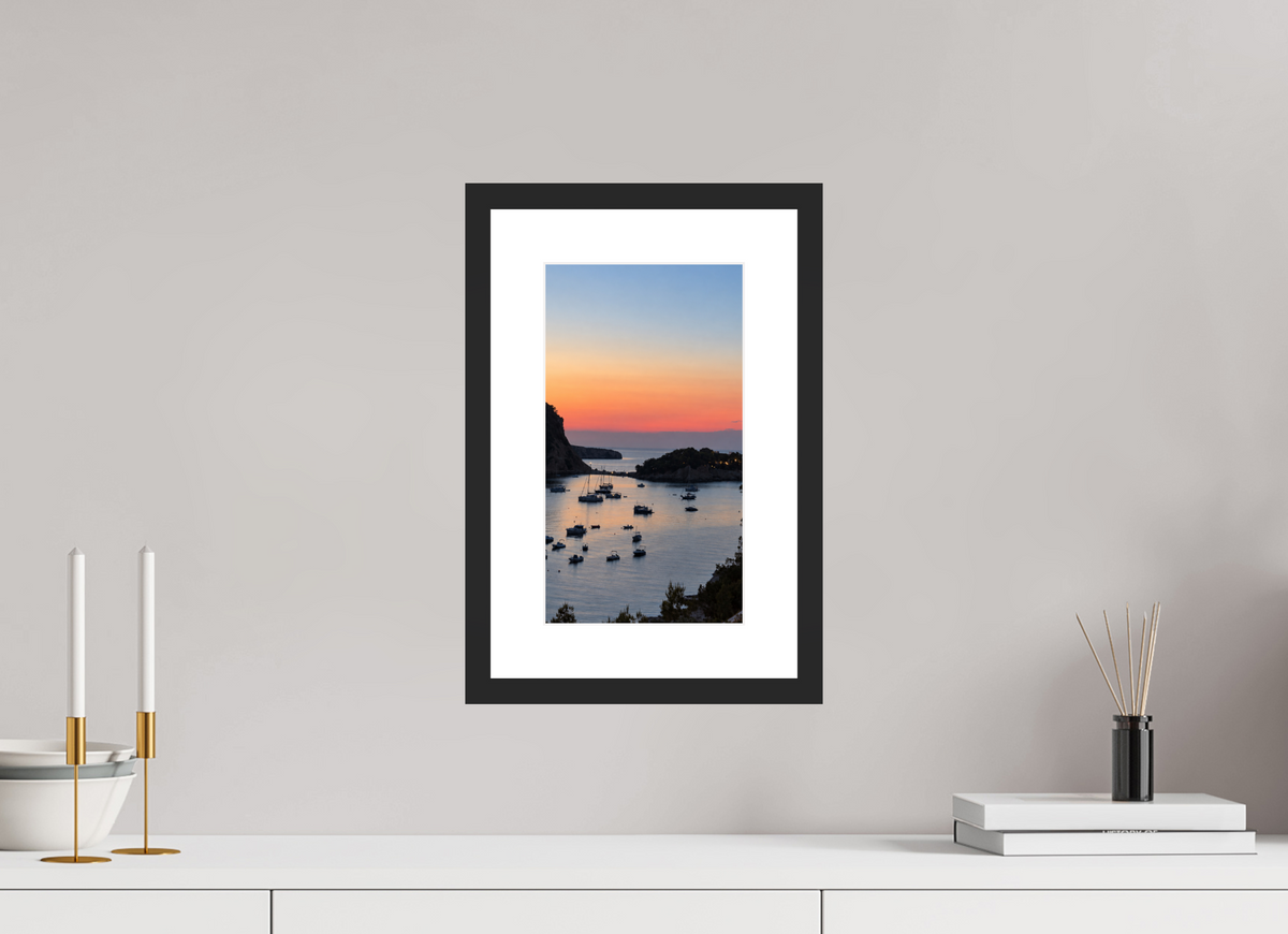 18 x 32 cm, Fineartprint im Rahmen - schwarz Twilight Haven