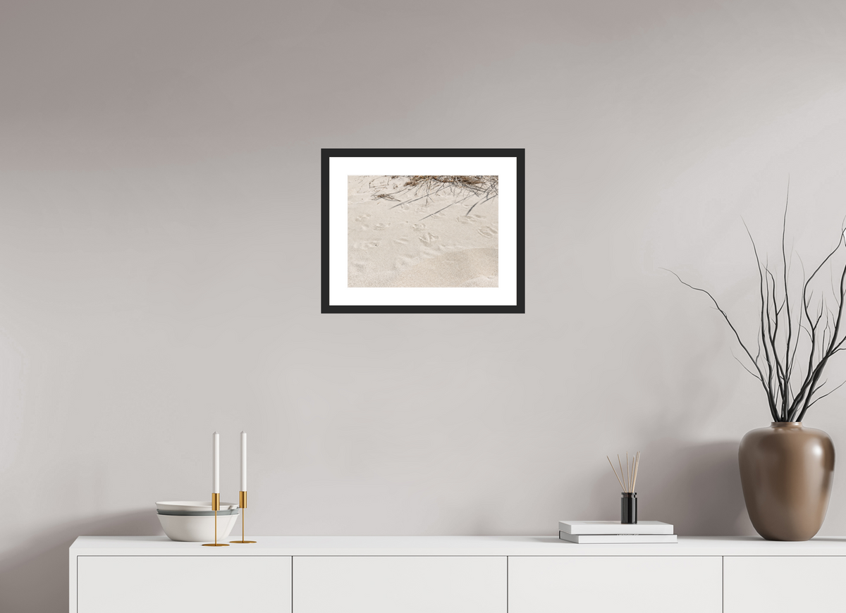 40 x 30 cm, Fineartprint im Rahmen - schwarz Traces in the Sand