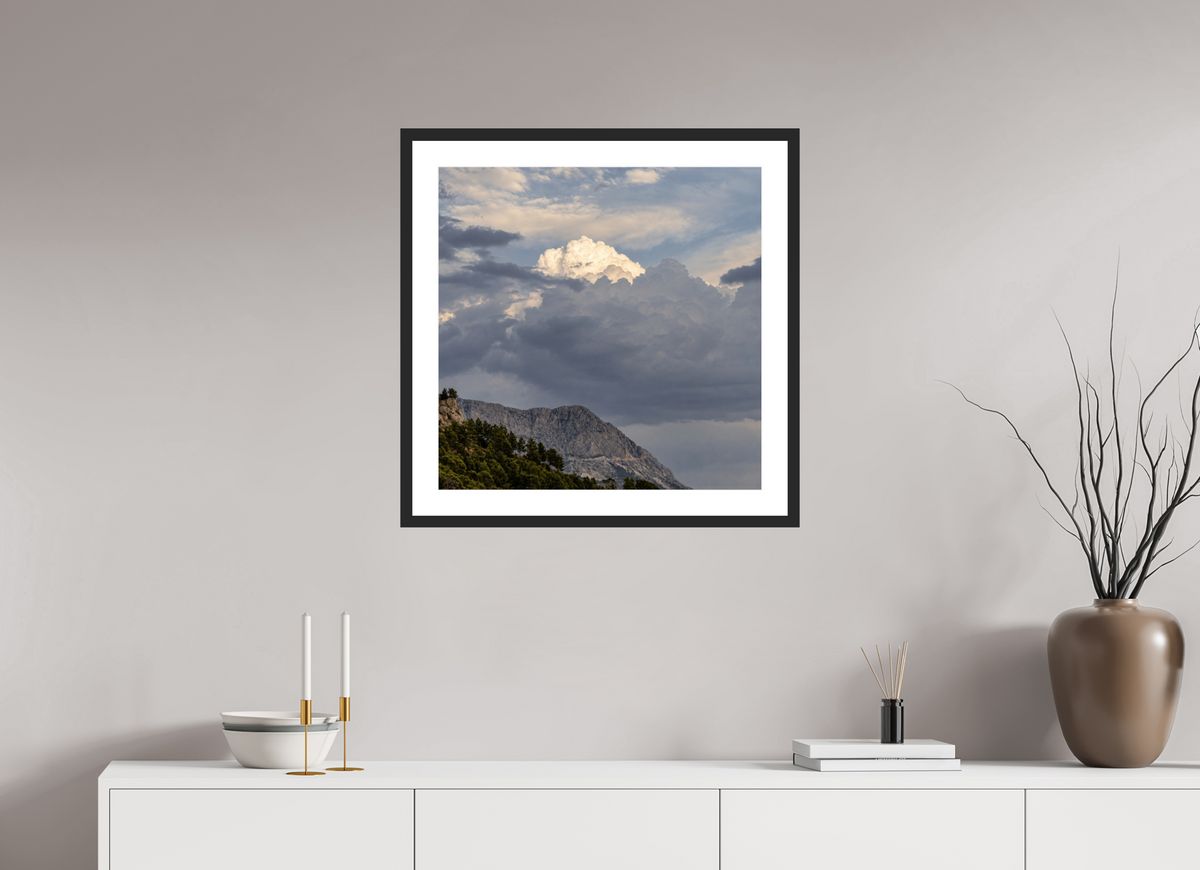 60 x 60 cm, Fineartprint im Rahmen - schwarz Where Light Emerges