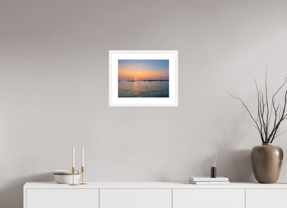 40 x 30 cm, Fineartprint im Rahmen - weiß Anchored in Light