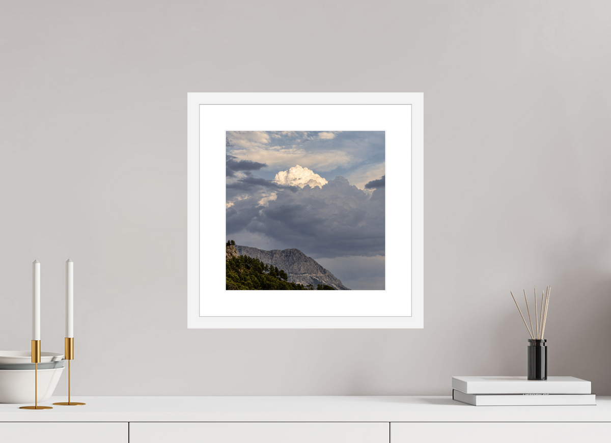 30 x 30 cm, Fineartprint im Rahmen - weiß Where Light Emerges