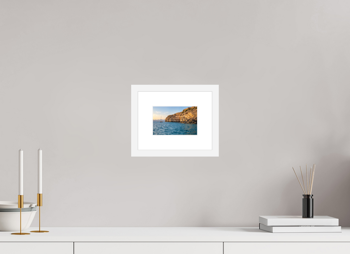15 x 10 cm, Fineartprint im Rahmen - weiß Golden Cala – Mallorca