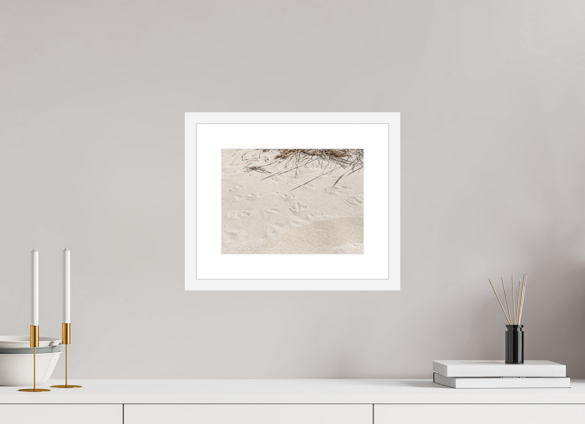 28 x 21 cm, Fineartprint im Rahmen - weiß Traces in the Sand