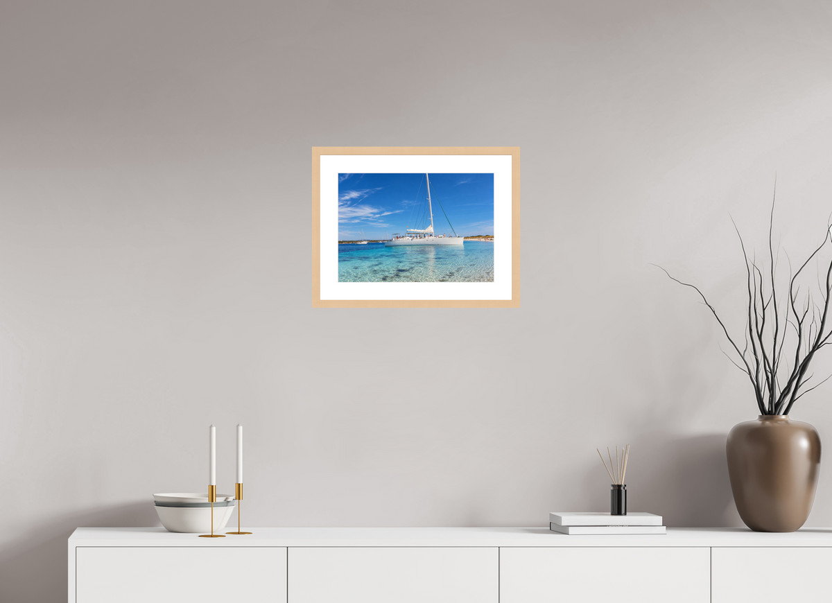DIN A3 (42 x 29,7 cm), Fineartprint im Rahmen - natur Azure Serenity – Sailboat on Turquoise Waters