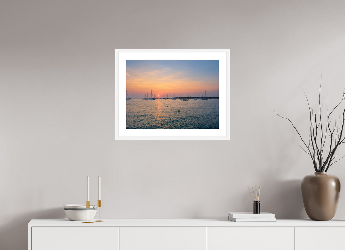 60 x 45 cm, Fineartprint im Rahmen - weiß Anchored in Light
